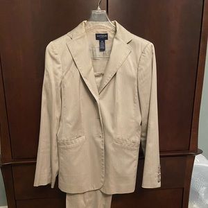 Ann Taylor petites pant suit
